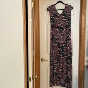 Maternity maxi dress